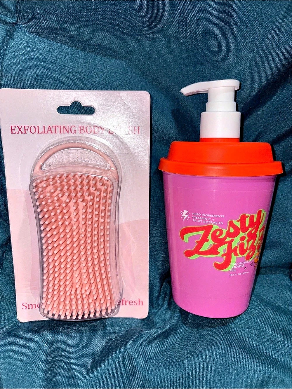Happy Skin Healthy Skin Zesty Fizzy Pink Grapefruit Shower Gel & Body Brush